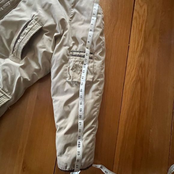 Long puffer down filled Canadian winter parka - Picture 3 of 16